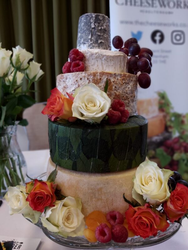 Local Spring Wedding Cake