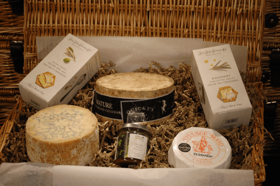 Country Weekender in Wicker Hamper